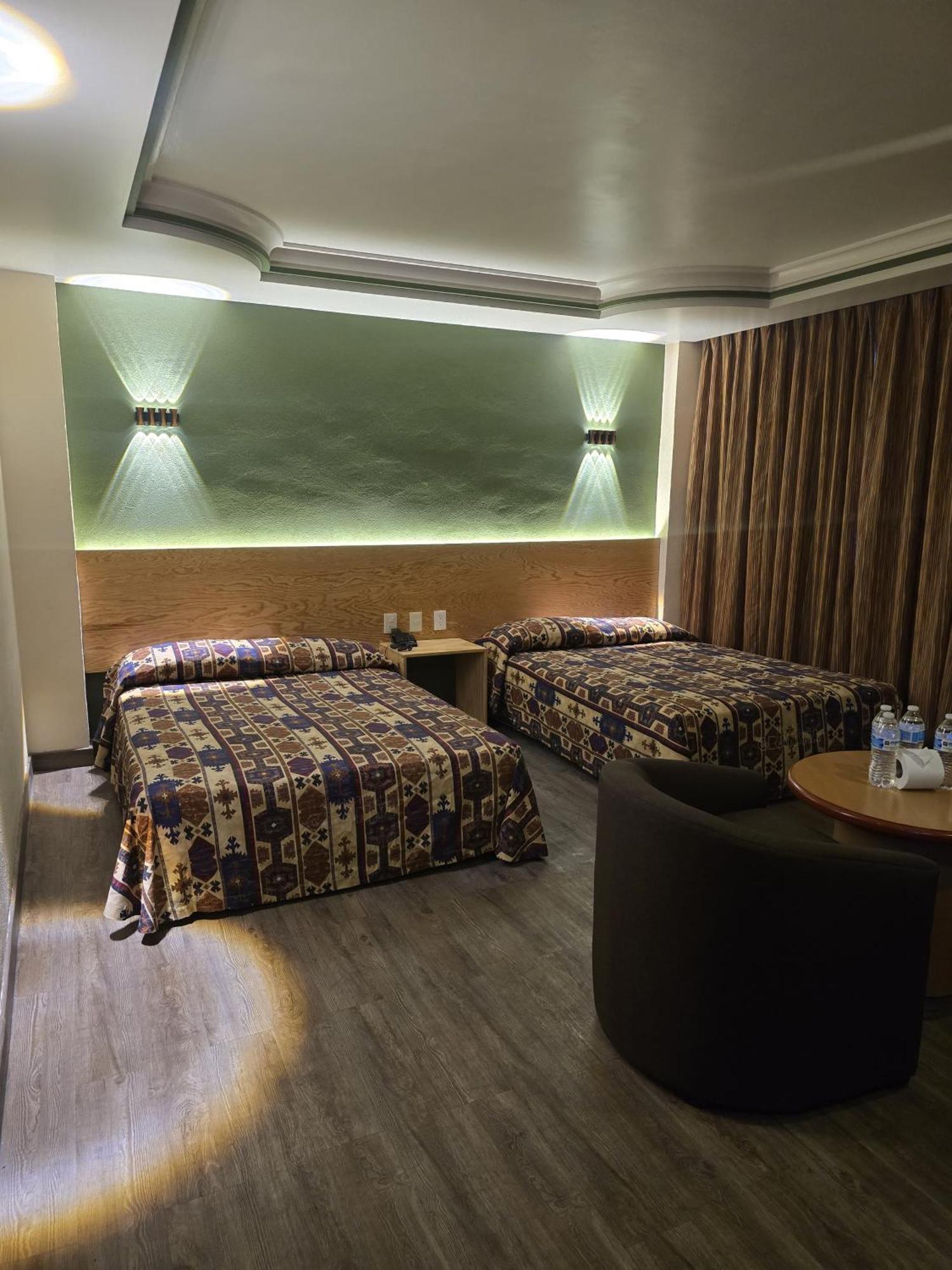 Hotel Y Villas Gran Via Mexico City Luaran gambar