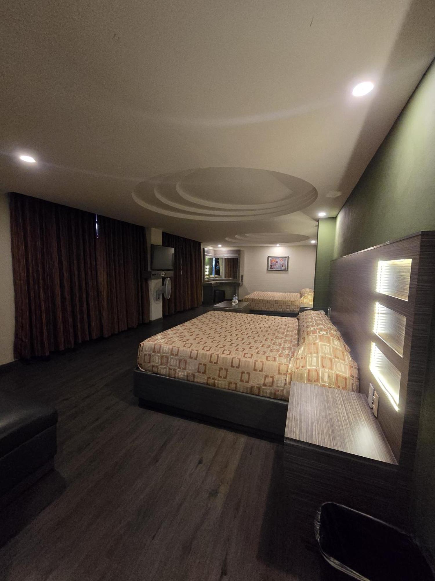 Hotel Y Villas Gran Via Mexico City Luaran gambar