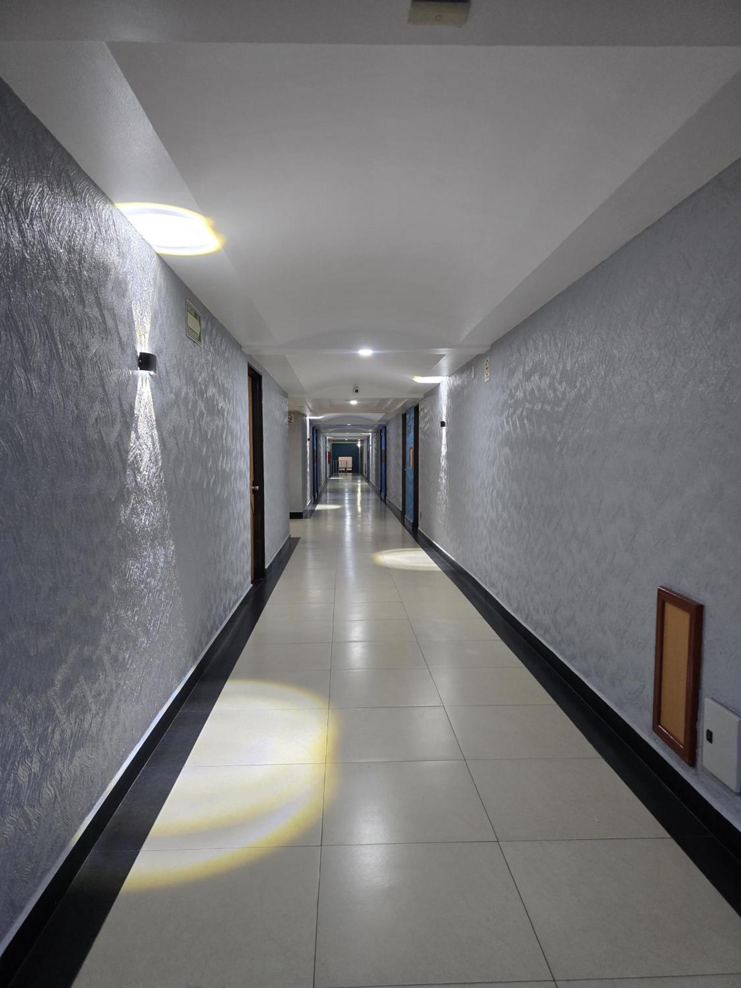 Hotel Y Villas Gran Via Mexico City Luaran gambar